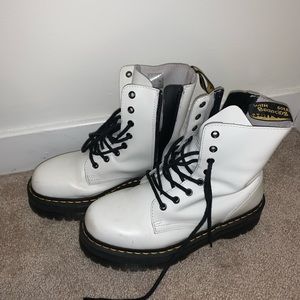 White Dr Martens Jadon platform boots sz 9 W
